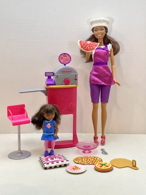 Barbie I Can Be A Pizza Chef Set With 2 Dolls.