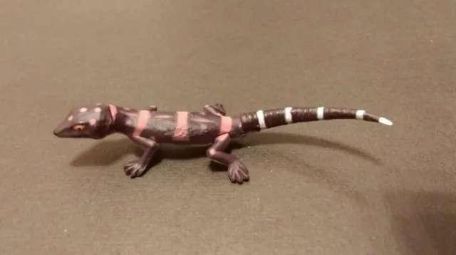 RARE Kaiyodo Furuta Choco Q Banded Ground Gecko Lizard Figure 2