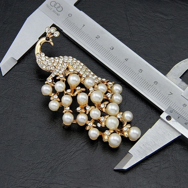 Vintage Luxury Peacock Brooch Women Metal Crystal Collar Pins Fashion Vintage Luxury Peacock Brooch Women Metal Crystal Collar Pins Fashion