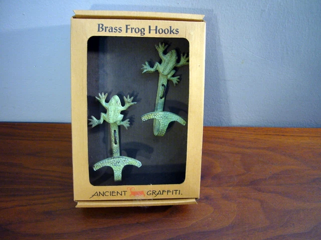 2 Frog Brass Wall Hooks Green NEW Key Towel Coat Hanger Rustic 4"