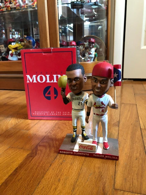 2019 Yadier Molina Roberto Clemente sga bobblehead STL Cardinals Busch Stadium