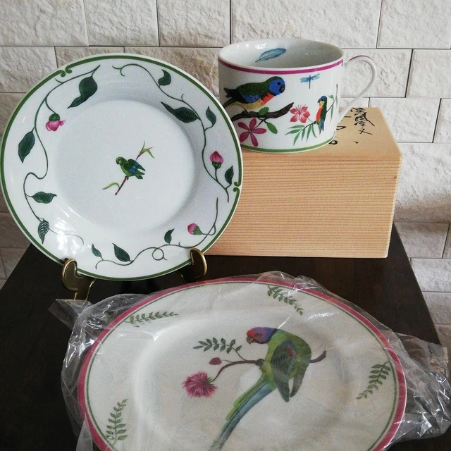 LYNN CHASE PARROTS of paradise dinner plate $126.40 - PicClick CA