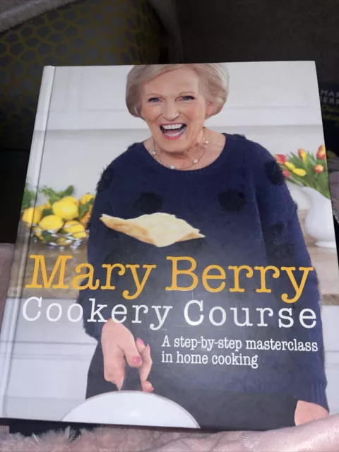 Mary Berry Cookery Course Book 2015 HARDBACK Edition
