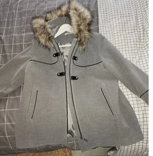 MANTEAU FEMME ARMAND Thierry avec capuche taille très bon état
