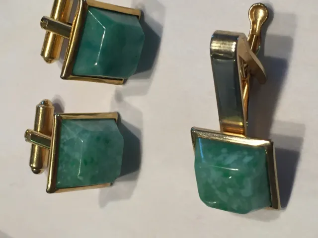 Vtg Cuff Links tie bar set Green Marbled opaque glass detail Gold tone