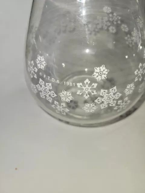 Vtg Set FTD 1981 Pyrex 7.5 Snowflake Glass Globe Hurricane Lamp Chimney Shade 3