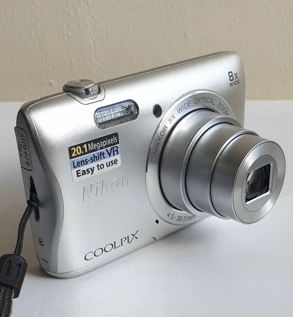 Nikon Coolpix S3700 20.1Mp Compact Digital Camera Silver Fully Working 4GB SD