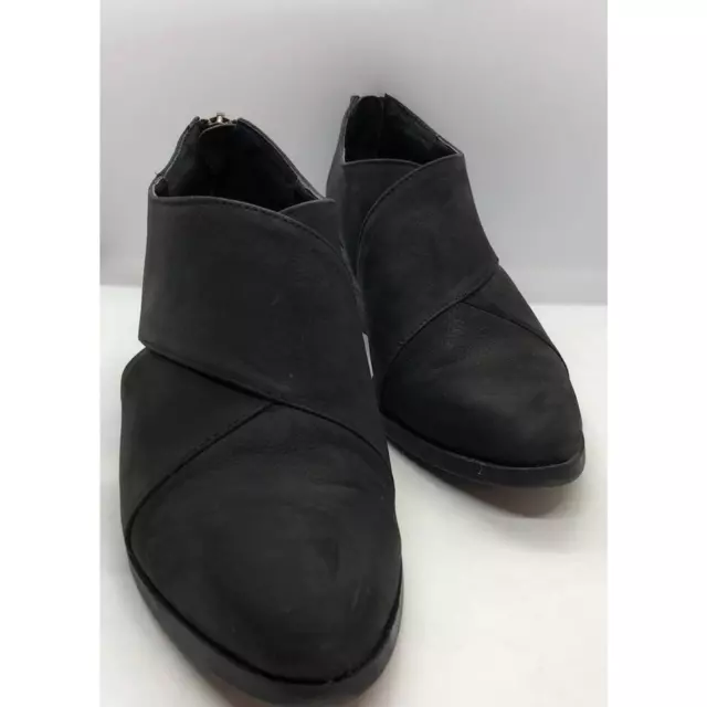 Adam Tucker by Me Too Taze black Suede booties zip in back