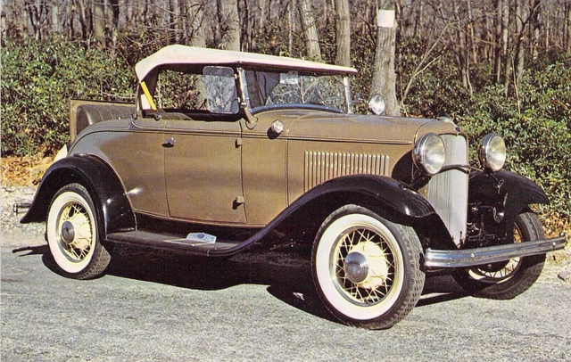 1932 Ford B Roadster Rumble Seat Roaring 20 Auto postcard K5