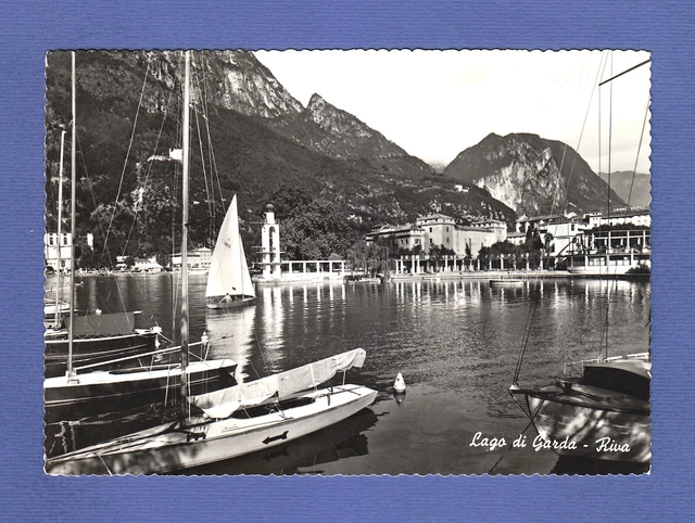 Cartolina Lago di Garda Riva viaggiata 1964