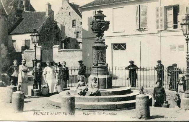 CPA 02 NEUILLY SAINT FRONT PLACE DE LA FONTAINE (cpa animée)