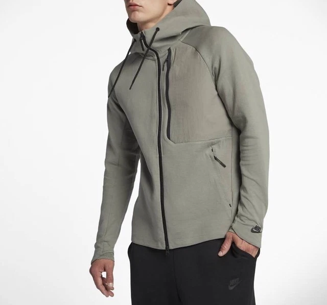 Tech sales fleece 2018