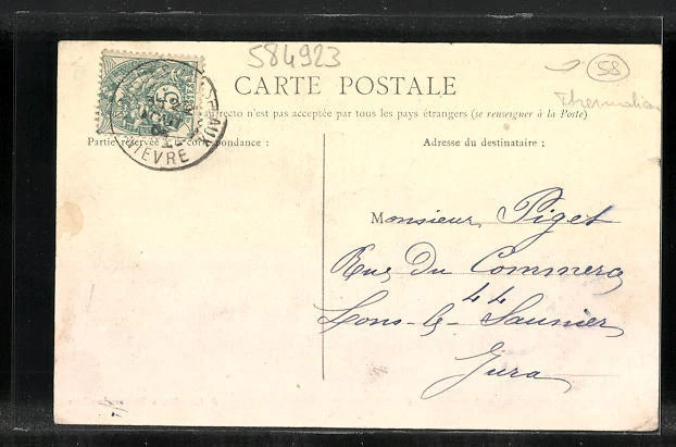 CPA Pougues-les-Eaux, les donneuses d´eau 2