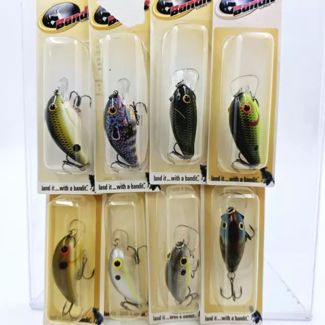 BANDIT LURES Crankbait Series 100 200 & 300 Bass Fishing Lures, Chartreuse  Black Stripes, Series 100 (Dives to 5') (BDT106)