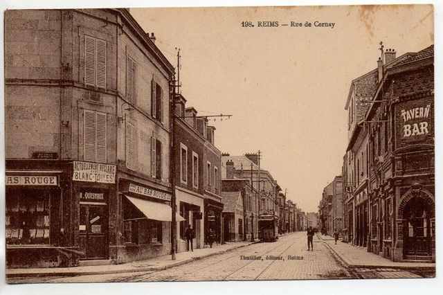 REIMS - Marne - CPA 51 - Théme Commerce - Magasin " Au Bas Rouge " rue de Cernay