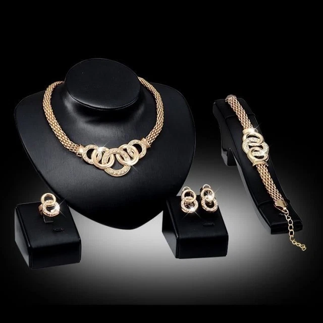 Bijoux Chaine Dorée avec Pendentif Forme Note de Musique (10-1/A0-39/1
