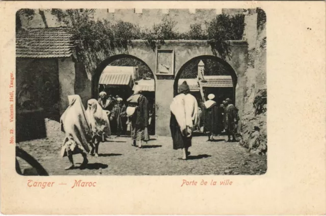 CPA AK MAROC TANGER Porte de la ville (31848)