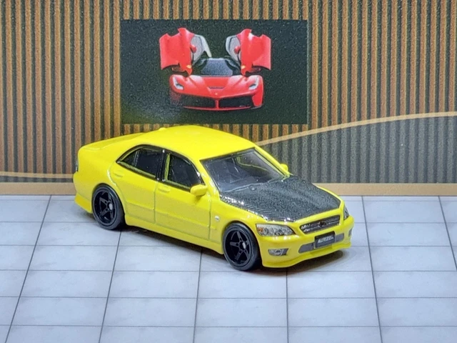 Hot Wheels Toyota Altezza ’98 – Série Boulevard Premium, Jaune, échelle 1:64, Neuve