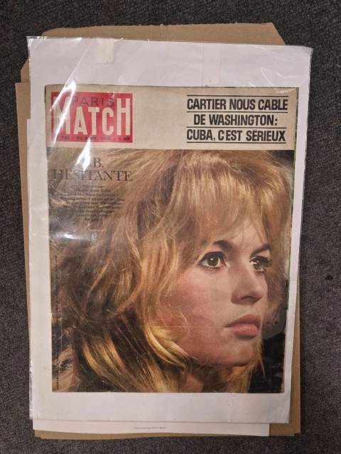 Catalogue publicitaire original concessionnaire RENAULT les