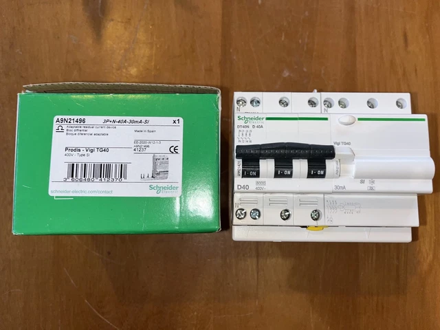Disjoncteur Différentiel Schneider Electric 4P 25A 30mA - Modèle DT40 - Occasion