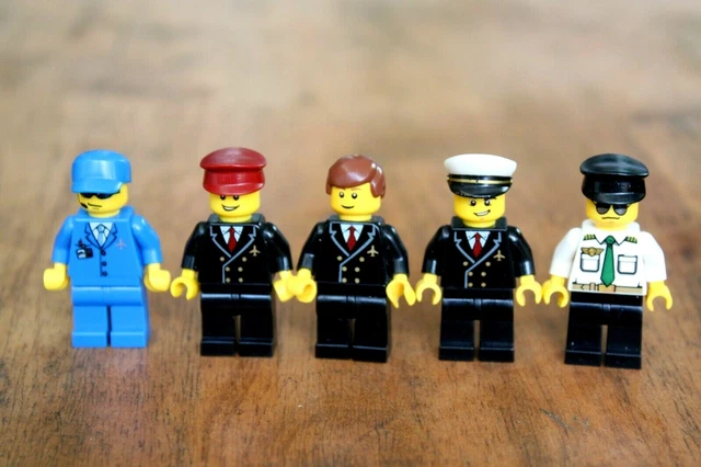 Lego Mini Racers Pilot 1 X LEGO Minifig Mini Figure City Passenger Plane Pilot - Excel EUR 7 ...