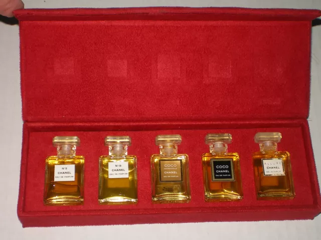 ) Vintage Chanel Fragrance Wardrobe Set 5 Mini Perfume Eau de