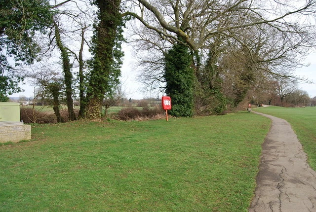 Photo 6x4 Lifesaving equipment by a channel of the River Medway Tonbridge c2009
