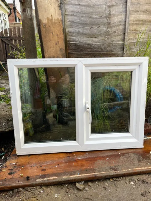 White UPVC Double Glazed Window R/H Opening W100cm X H71cm V.G CONDITION  - USED