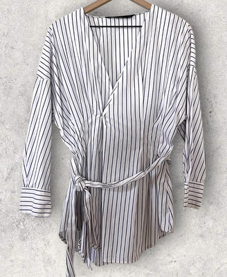 ZARA WOMEN Dress White Striped Size M Long Sleeve Belt