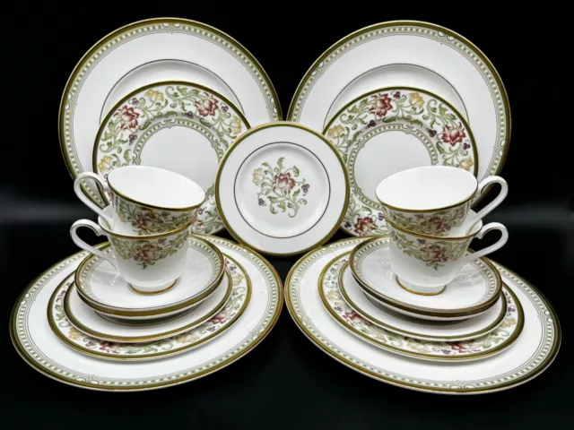 Royal Doulton Lichfield 5 Piece Place Setting x 4 England Bone China 20 Pcs