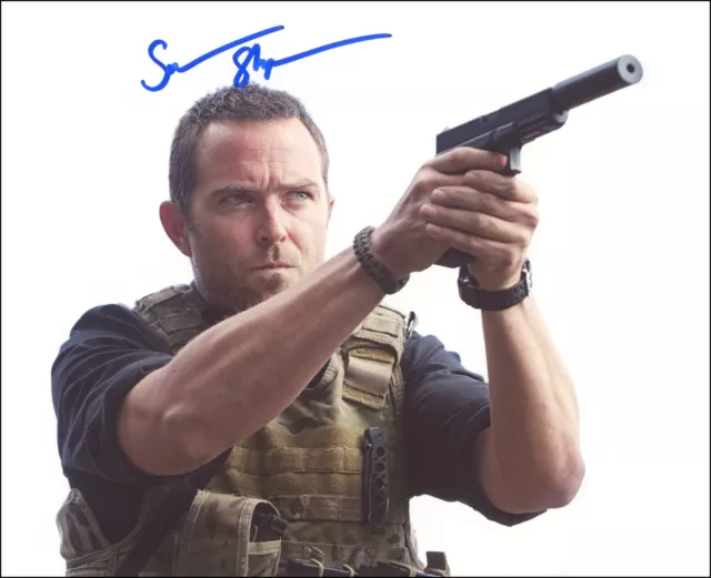 Sullivan Stapleton "Strike Back" AUTOGRAPH Signed 'Sgt. Damien Scott' 8x10 Photo