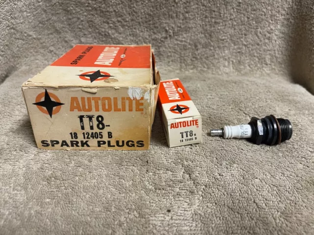 Nos Ford Autolite Tt8 Spark Plugs For Model A And Vintage Tractors (10)