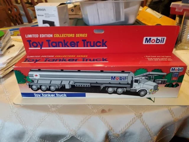 1993 Mobil Limited Edition Toy Tanker Truck Collectors Series