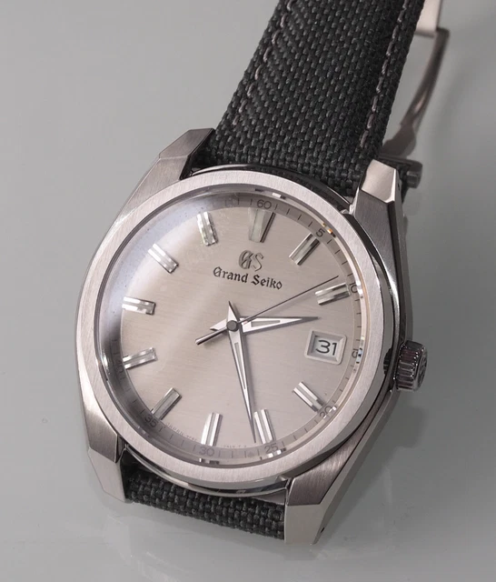 GRAND SEIKO SBGV245 Quartz Boxed Papers Absolute Perfection EUR