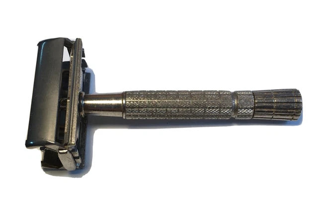 Vintage Gillette Super Speed Flare Tip Safety Razor