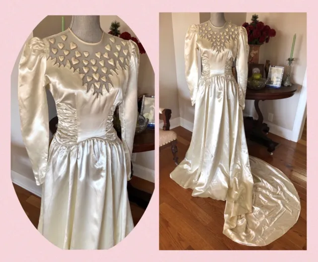 VTG 1940s WW2 Sweetheart RAYON SATIN Bridal Gown w/ APPLIQUÉ HEARTS at Bodice XS