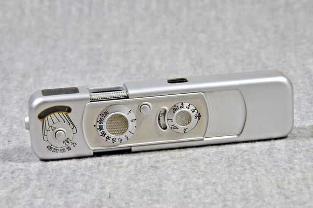 Como Nueva Cámara Minox B De Colección Con Estuche Y Cadena #640078