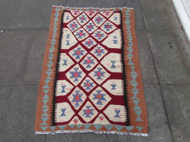 Vintage Traditional Hand Made Oriental Wool White Red Small Kilim 130x84cm