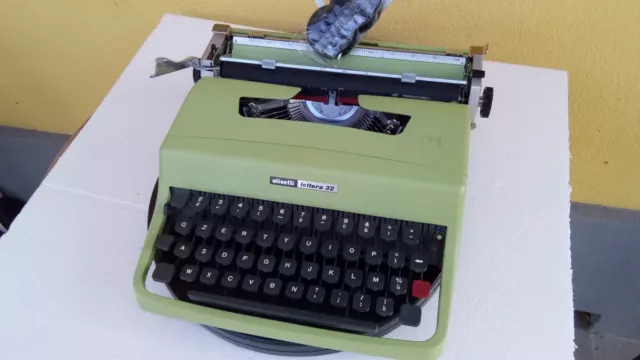 MACCHINA DA SCRIVERE OLIVETTI LETTERA 32 ELETTO Rara Typewriter Schreibmaschine