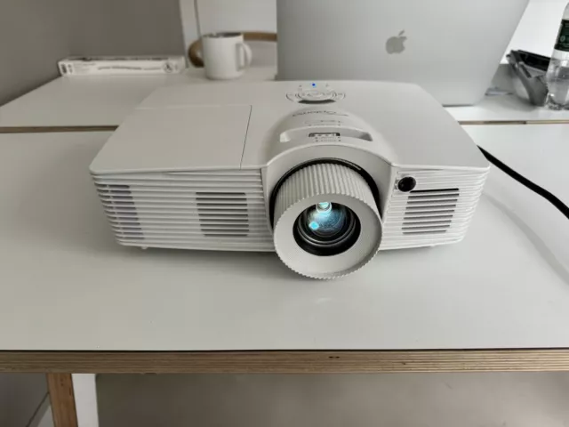 Optoma HD39Darbee Special Edition Full HD projector - 63 lamp hours used