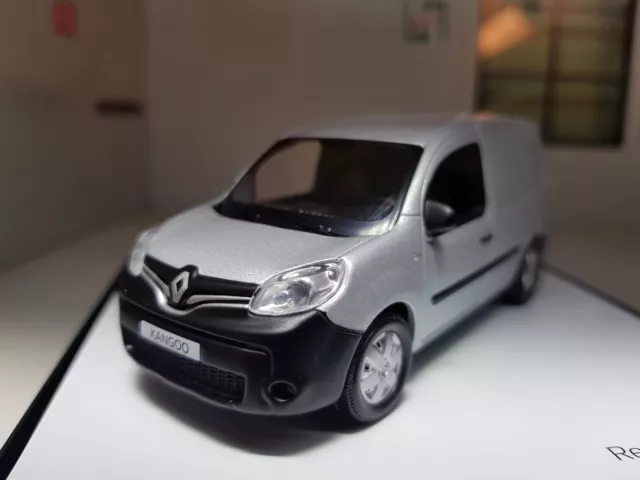 1:43 Renault Kangoo 2 2013 Compact Phase 2 Facelift Diecast Model Van Norev