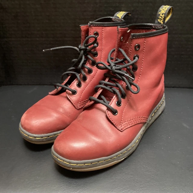 Dr martens newton oak temperley outlet
