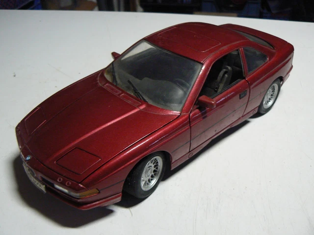Maisto - Modèle Réduit BMW 850i En 1/18 - Occasion En Bon état