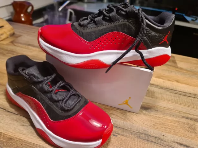 (V35)WMNS Air Jordan 11 CMFT LOW Rouge/Noir Taille 37,5 Neuve avec Boite origine