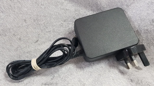 Netgear R8000P Nighthawk X6S AC3200 1300 Mbps router wireless CA con alimentatore 8
