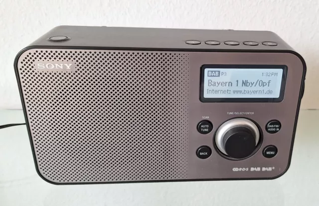 SONY XDR-S60DBP DAB+ Digital Radio Kofferradio AUX-In inkl. Netzteil