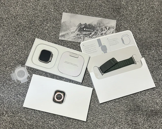 APPLE WATCH ULTRA Scatolato con Cinturino Piccolo Verde Alpino Anello