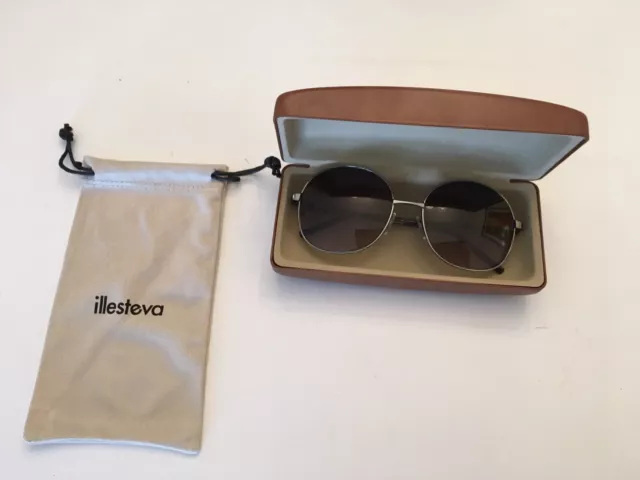 Illesteva silver round sunglasses with green lenses w/ case mint Cond.