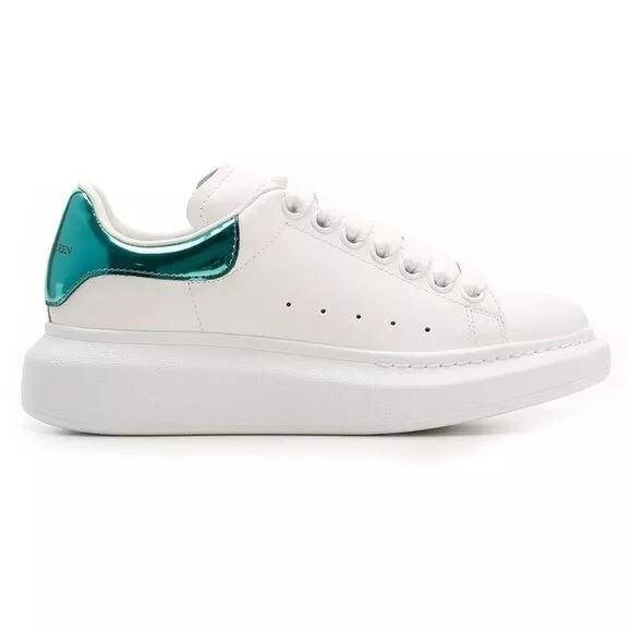 Alexander McQueen Oversize Sneaker in White/Emerald