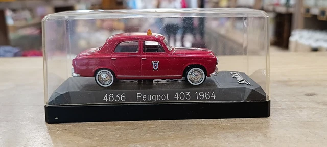 Peugeot 403 Fourgon Semi Pick-up Pompiers 1/43 – Fait Main, Thème Cirque Pinder (Occasion)